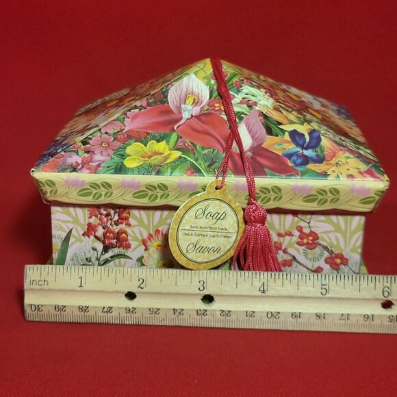 Punch Studio Lavender Soap Keepsake Floral Gift Box - Picture 9 of 13